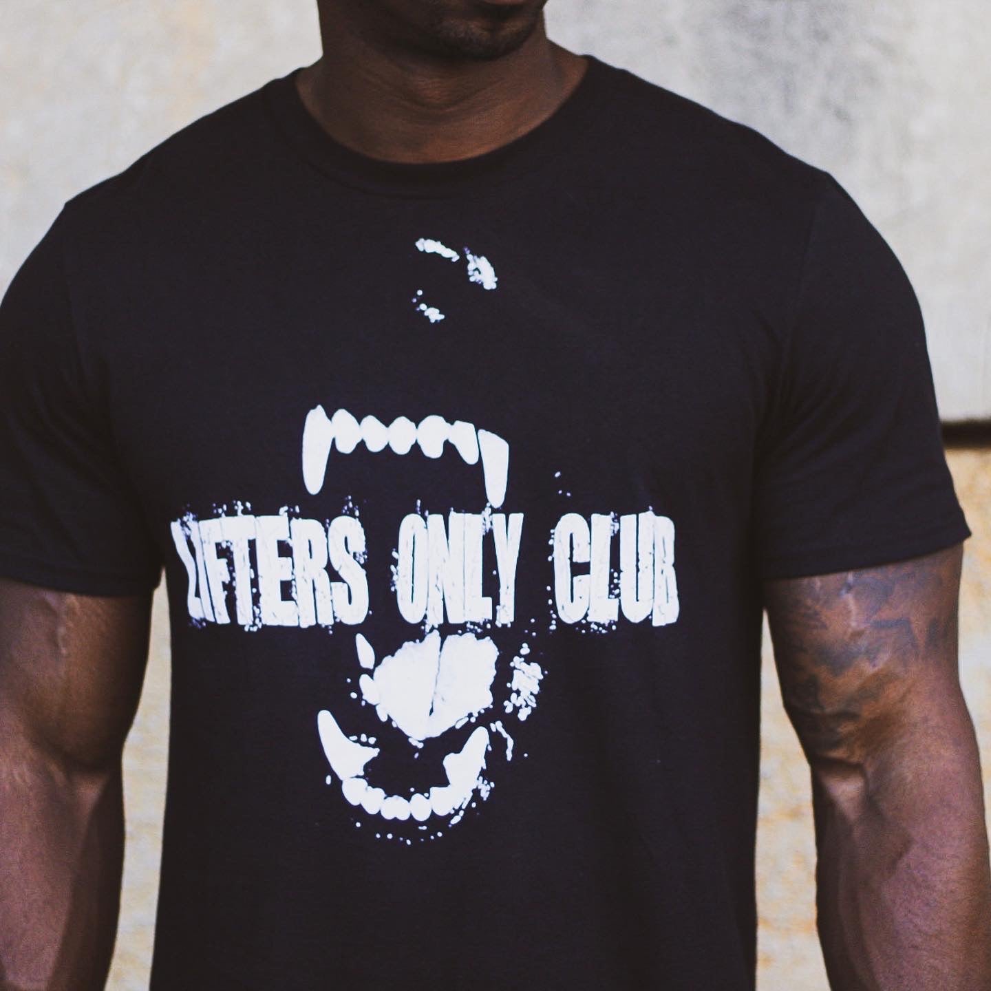 Underdog Tee